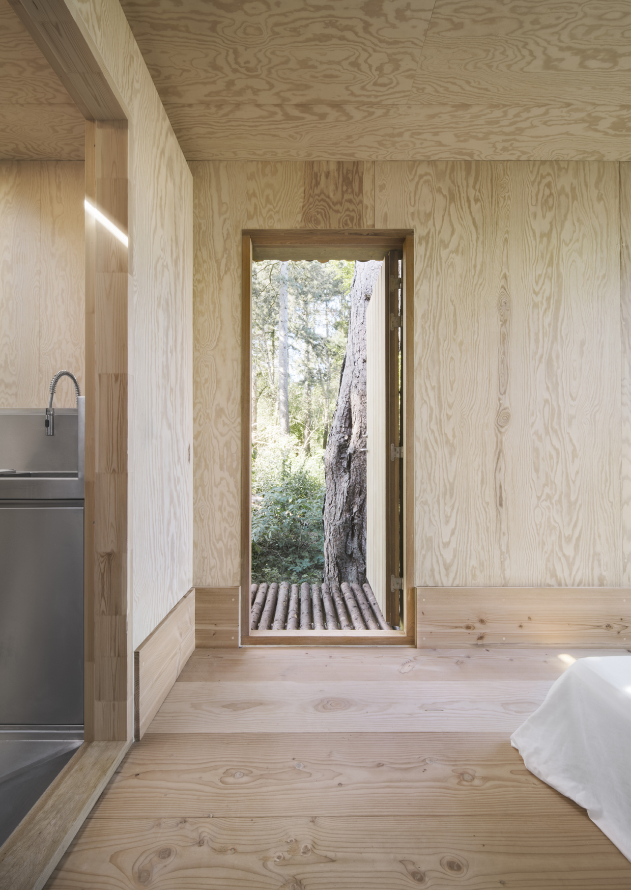 6 smallspaces_roomwithaview_ny_5