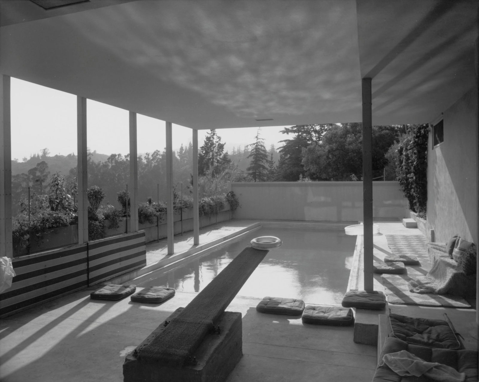 Julius Shulman. © J. Paul Getty Trust. Getty Research Institute. Courtesy of Atelier Éditions.